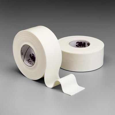 3M 1528-1 - 3M Microfoam Tape 1 inch x 5-1/2 yard (stretched) (2,5cm x 5m (stretched)) Elastic foam, hypoallergenic tape, BX 12